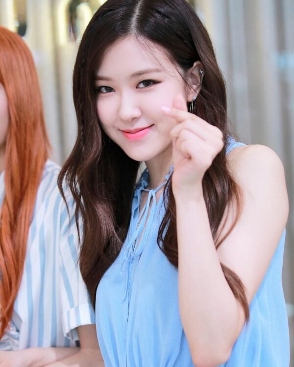 Rosé Park at Fan Sig