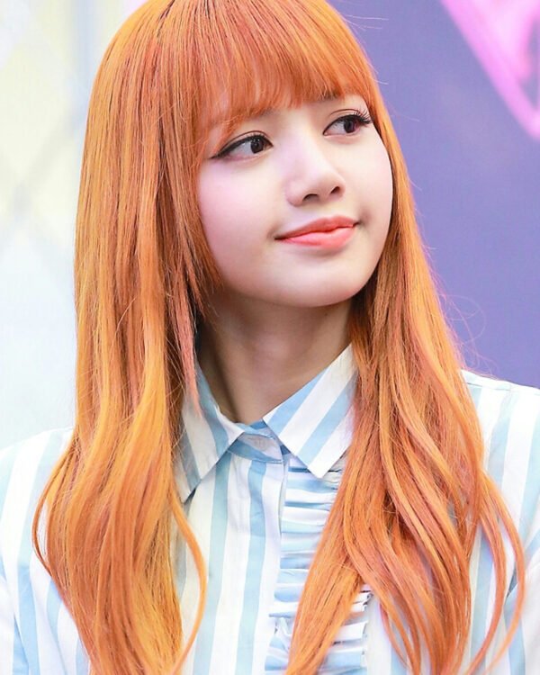 Lisa at Fan Sign Eve